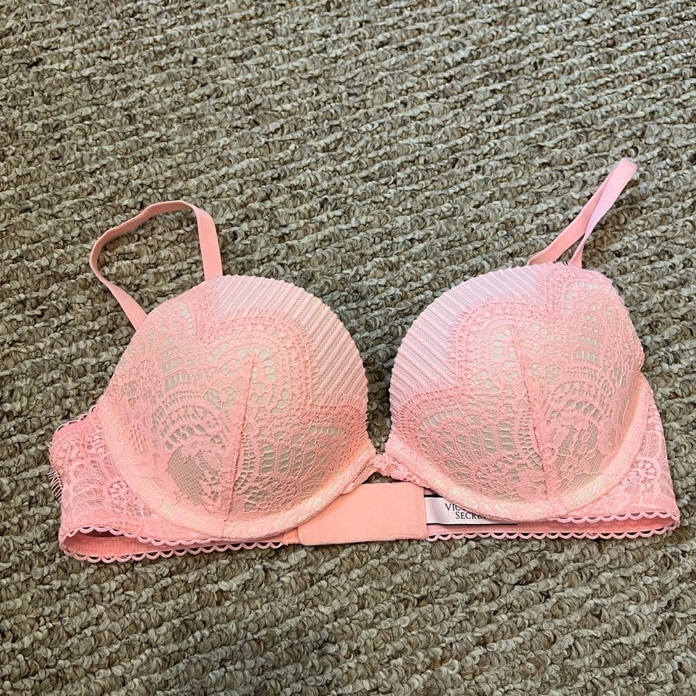 Victoria secret push-up bra